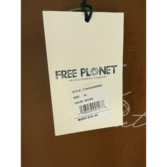 Free Planet XL Graphic “Every Day Is a New Adventure” Organic Cotton T-Shirt - Picture 5 of 5